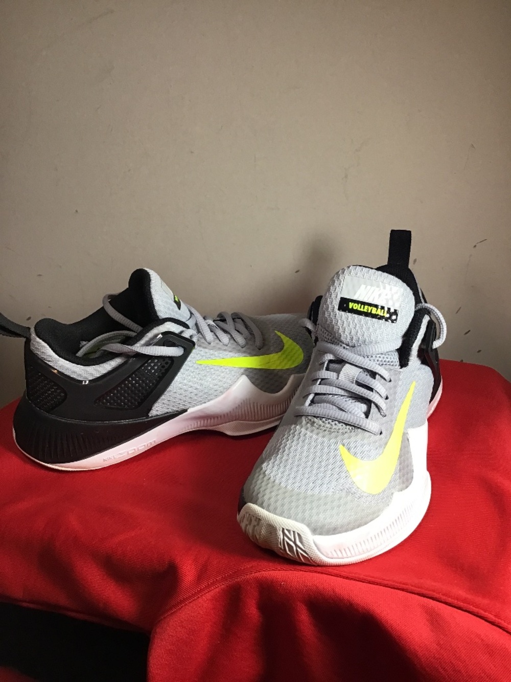 🔥Nike Zoom, used, great condition size 5, see photos 🔥😎